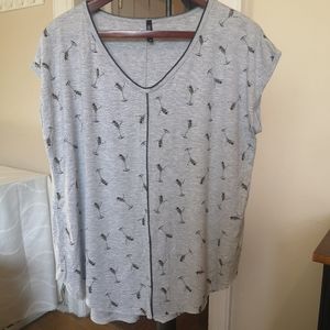 3/$20 Edista short sleeve scoop neck top